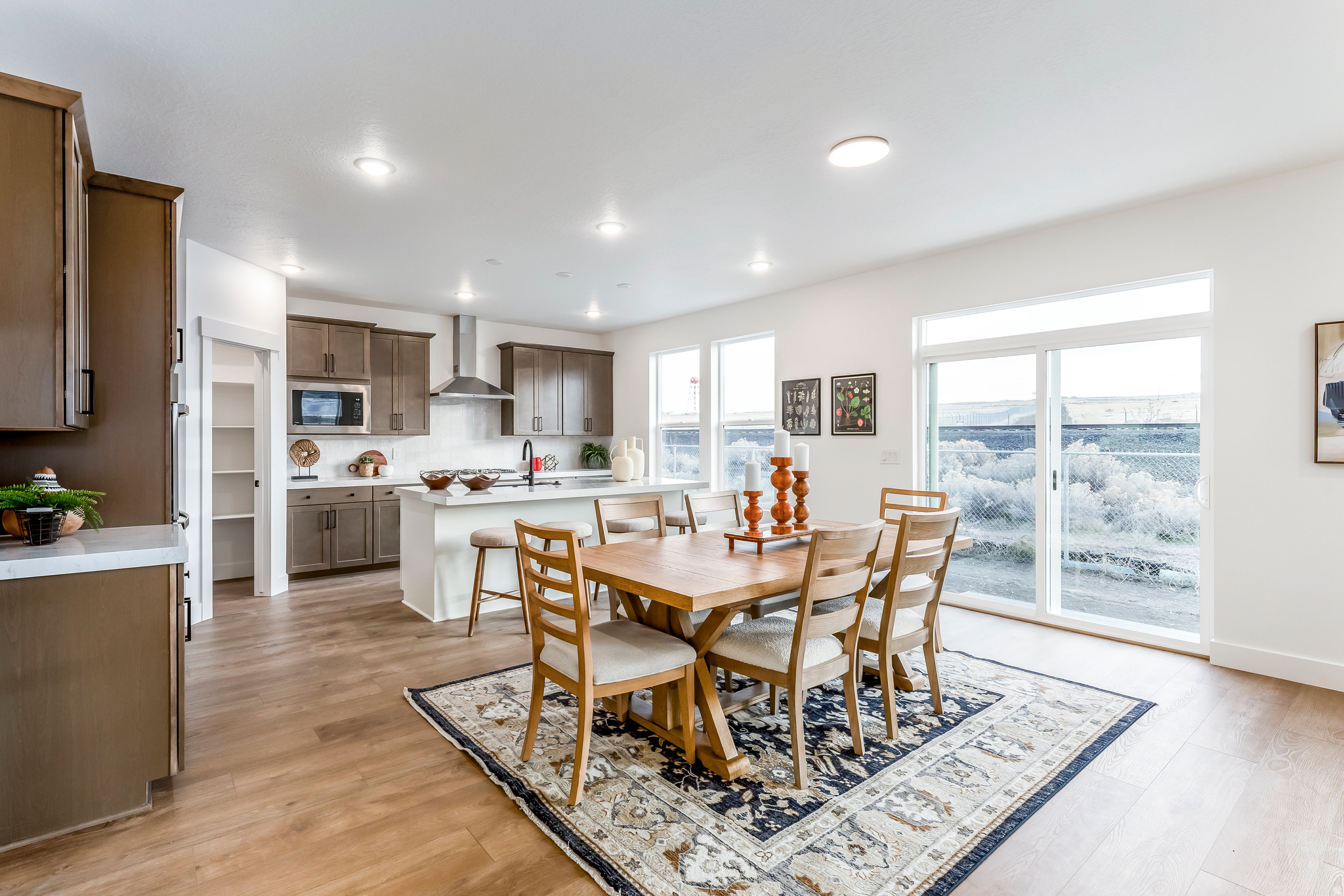 WESTON FIELD - Residential