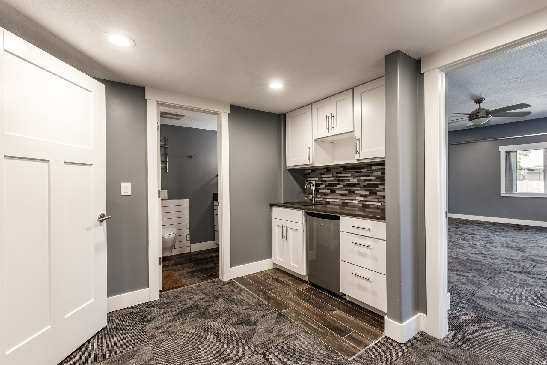 STONE HOLLOW - Residential