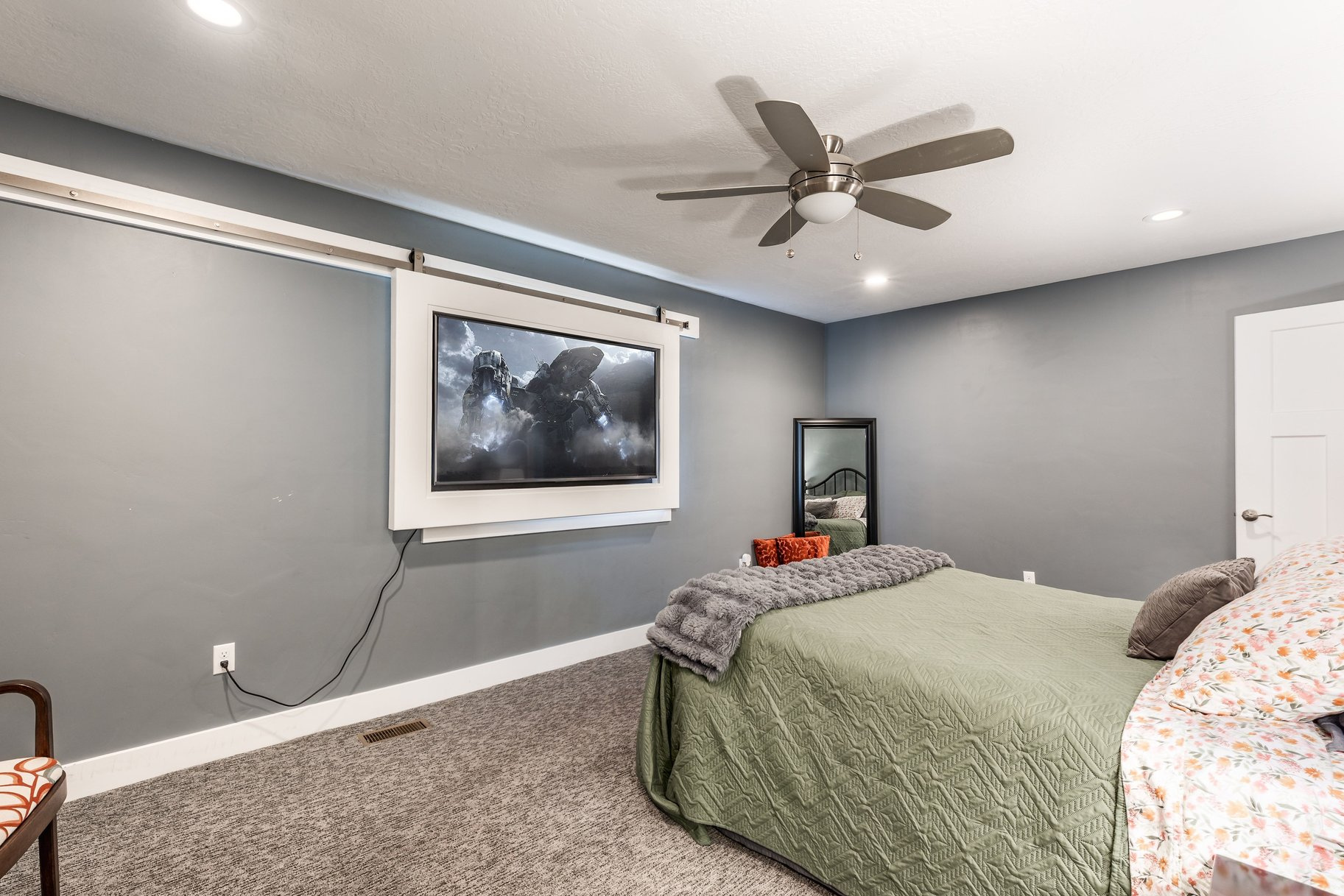 STONE HOLLOW - Residential