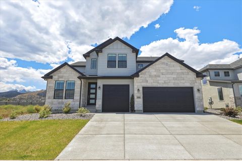 Photo of 13334 S HENNING CIR, Herriman, UT 84096 (MLS # 2159502)