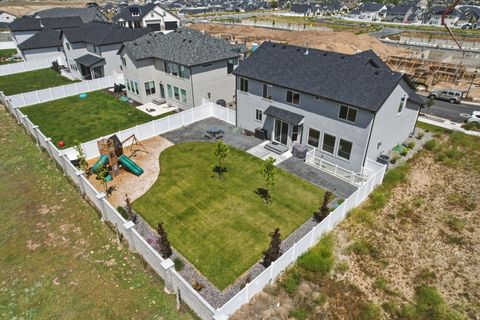 Tiny photo for 13334 S HENNING CIR, Herriman, UT 84096 (MLS # 2159502)