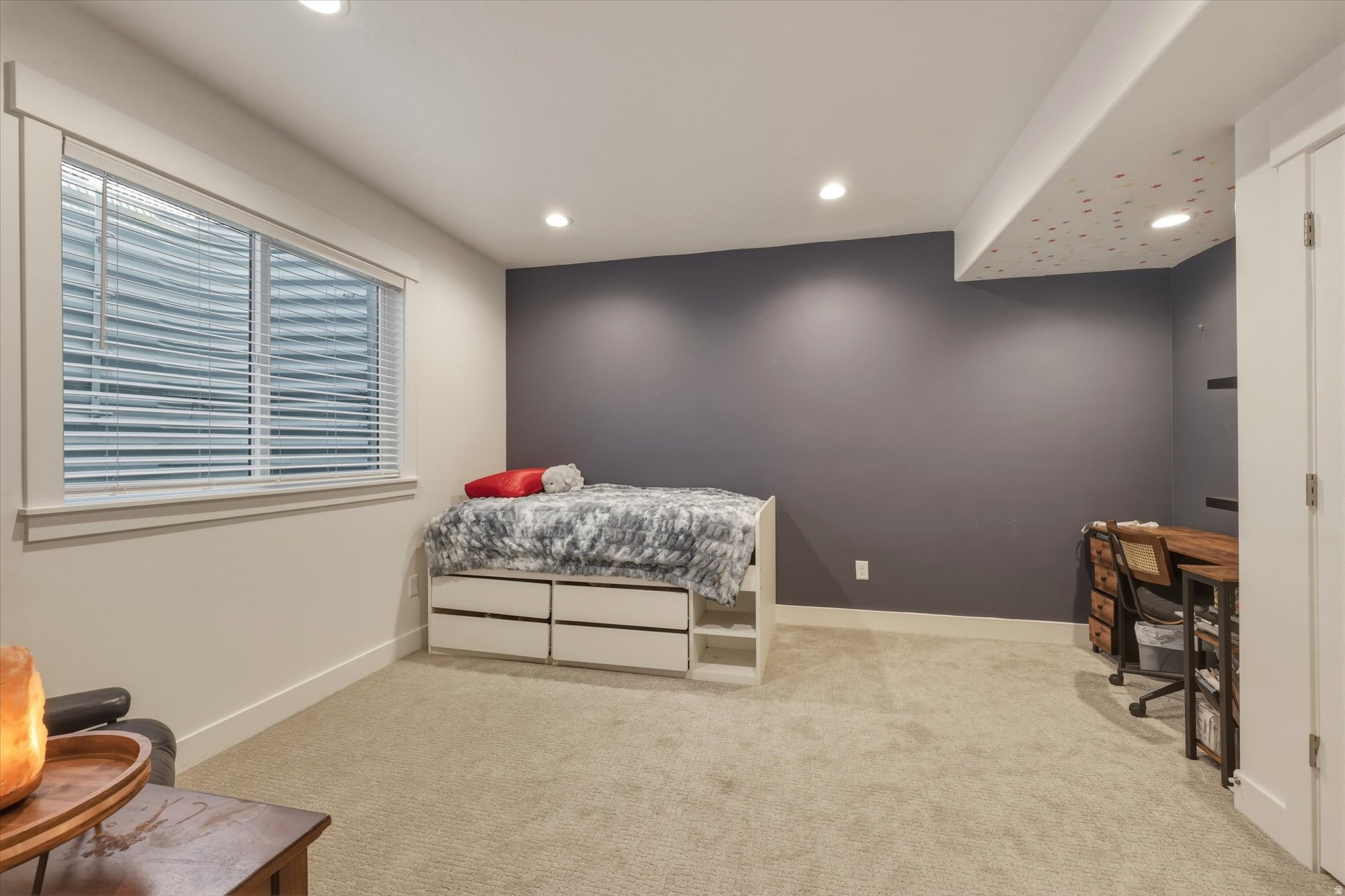 HIDDEN OAKS - Residential