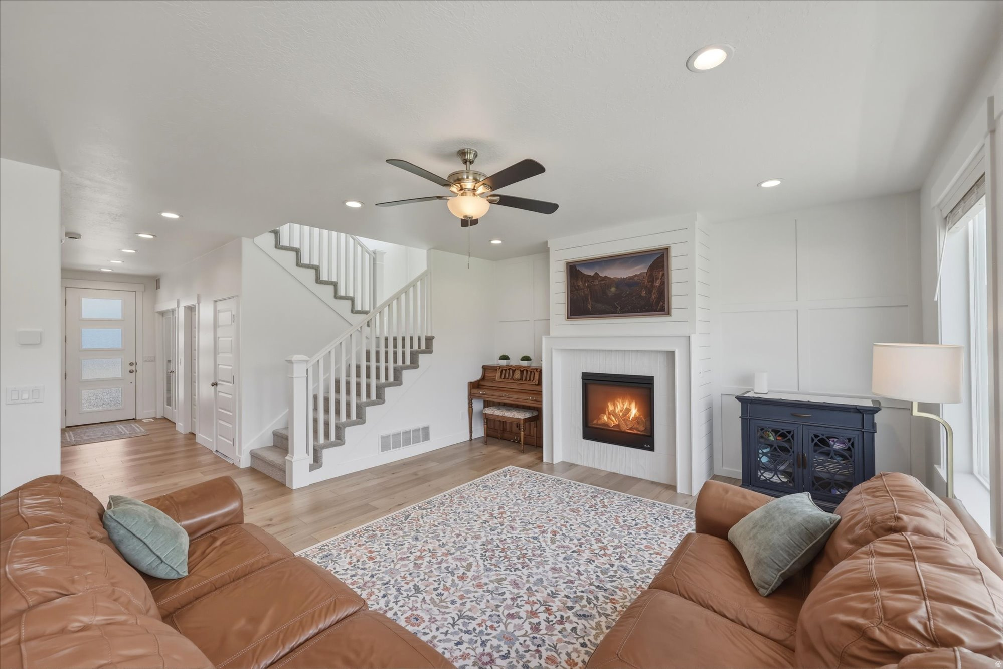 HIDDEN OAKS - Residential