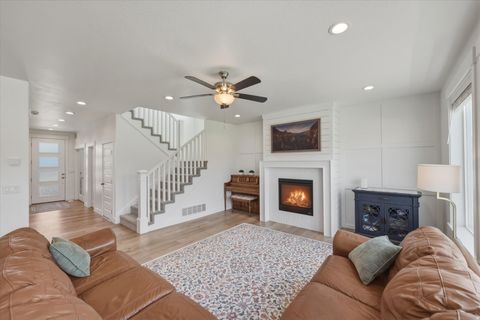 Tiny photo for 13334 S HENNING CIR, Herriman, UT 84096 (MLS # 2159502)