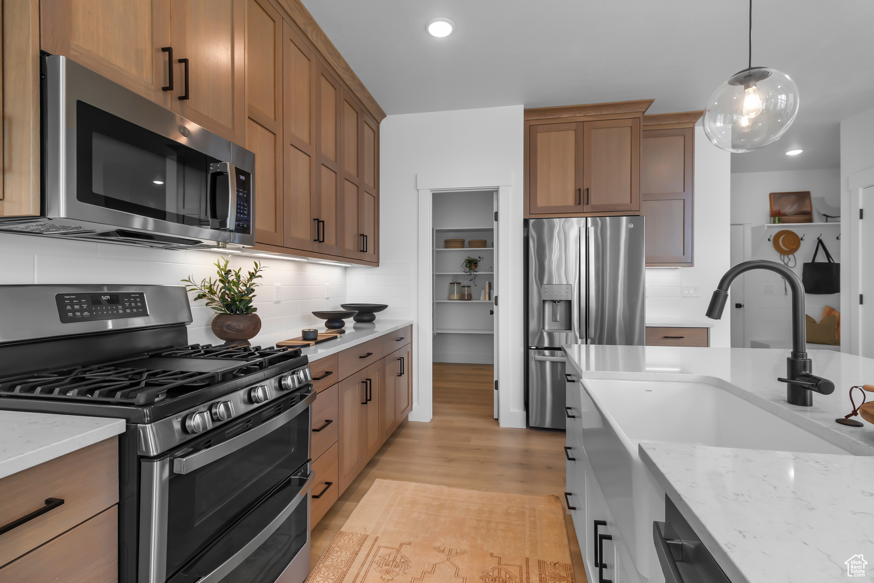 HART ESTATES - Residential