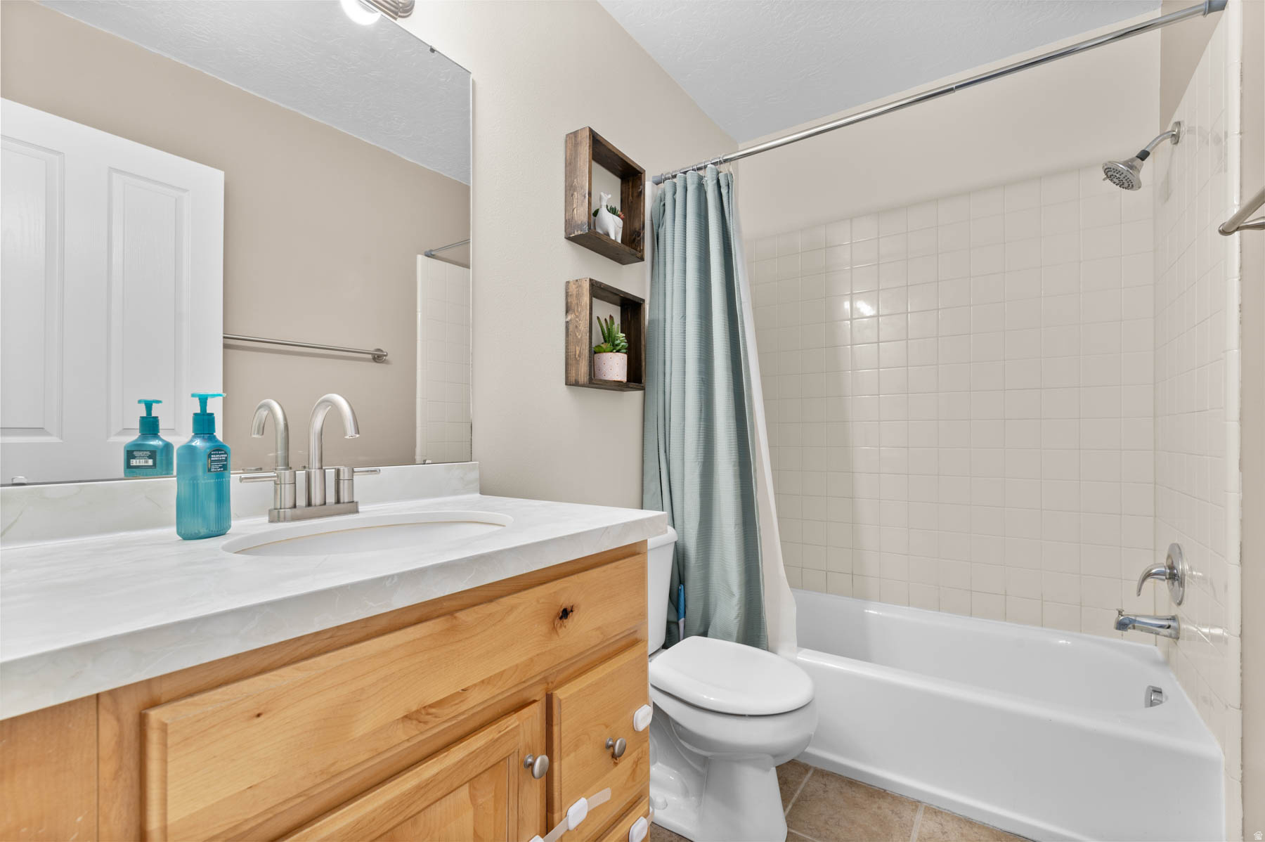 COOPERS HOLLOW - Residential