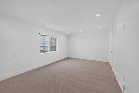 Tiny photo for 921 S CHESTNUT DR, Fruit Heights, UT 84037 (MLS # 2183960)
