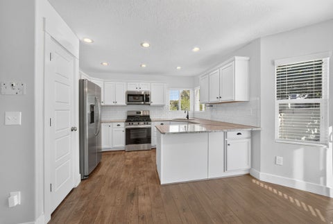 Tiny photo for 921 S CHESTNUT DR, Fruit Heights, UT 84037 (MLS # 2183960)