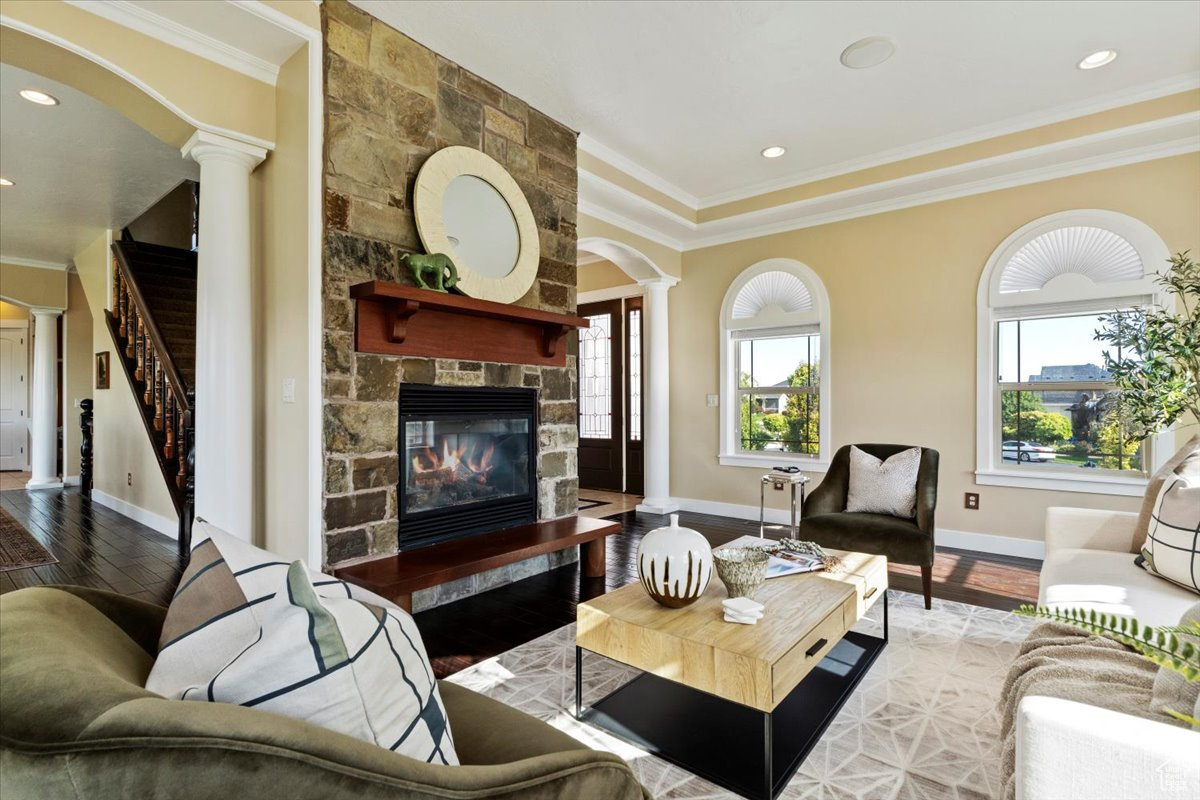 SARATOGA SPRINGS - Residential