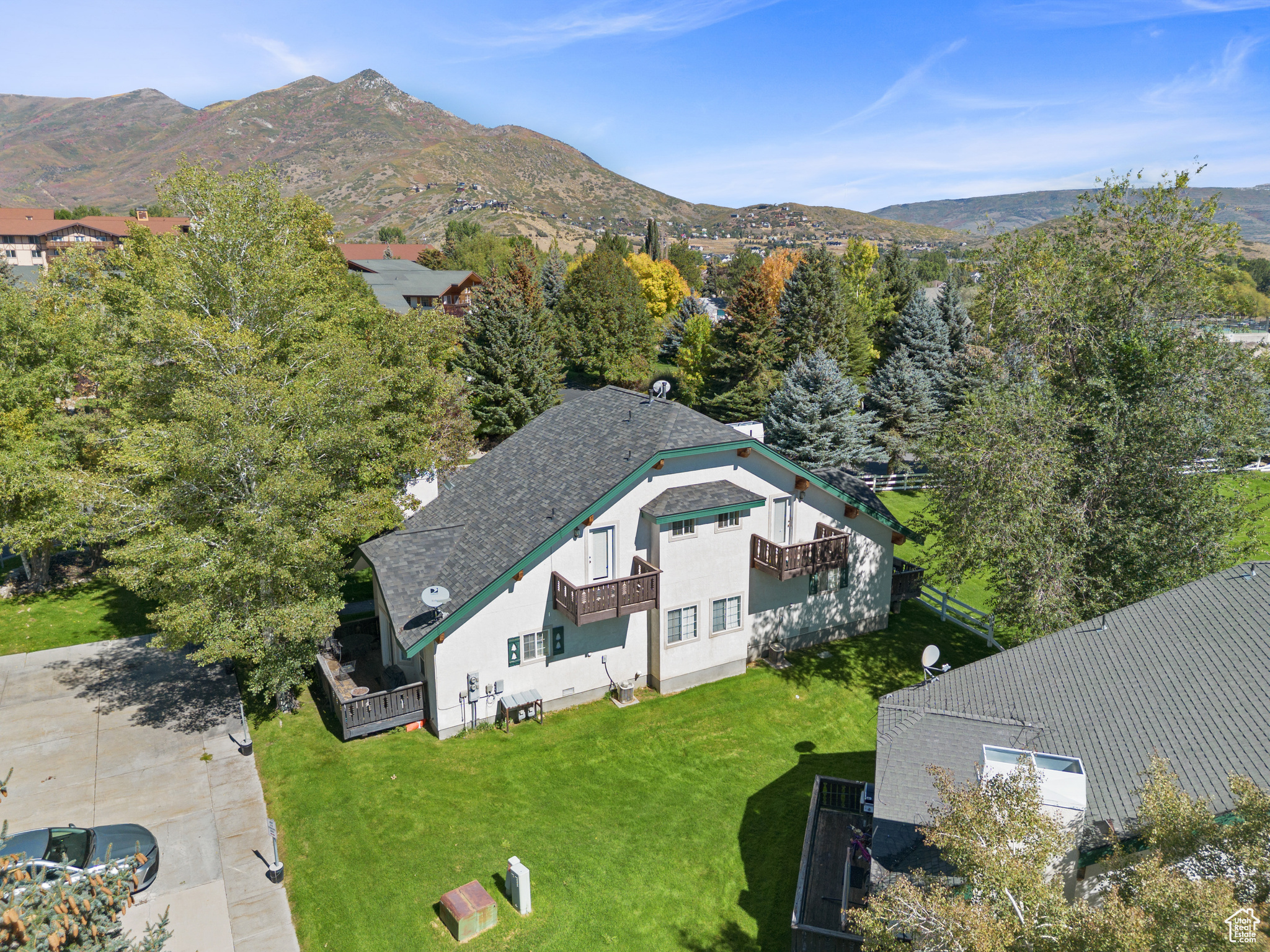 ROYAL WOLF SPRINGS - Residential