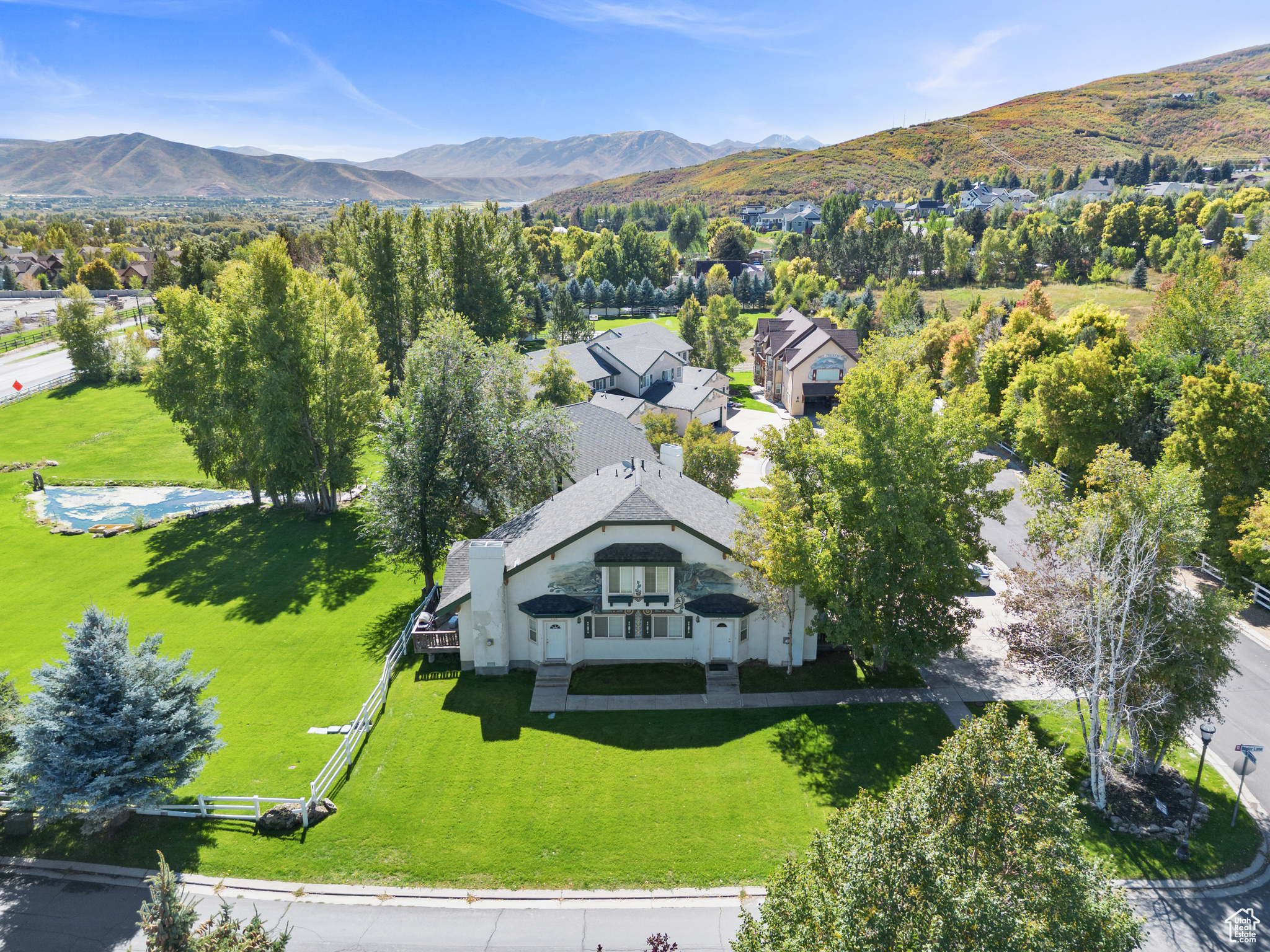 ROYAL WOLF SPRINGS - Residential