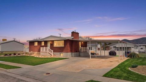 Photo of 868 N 100 W, Tremonton, UT 84337 (MLS # 2149909)