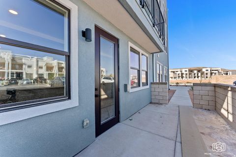 Tiny photo for 747 W PERIWINKLE LN #301, Saint George, UT 84790 (MLS # 2135881)