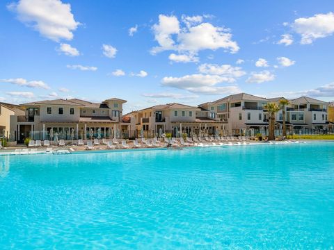 Tiny photo for 747 W PERIWINKLE LN #301, Saint George, UT 84790 (MLS # 2135881)