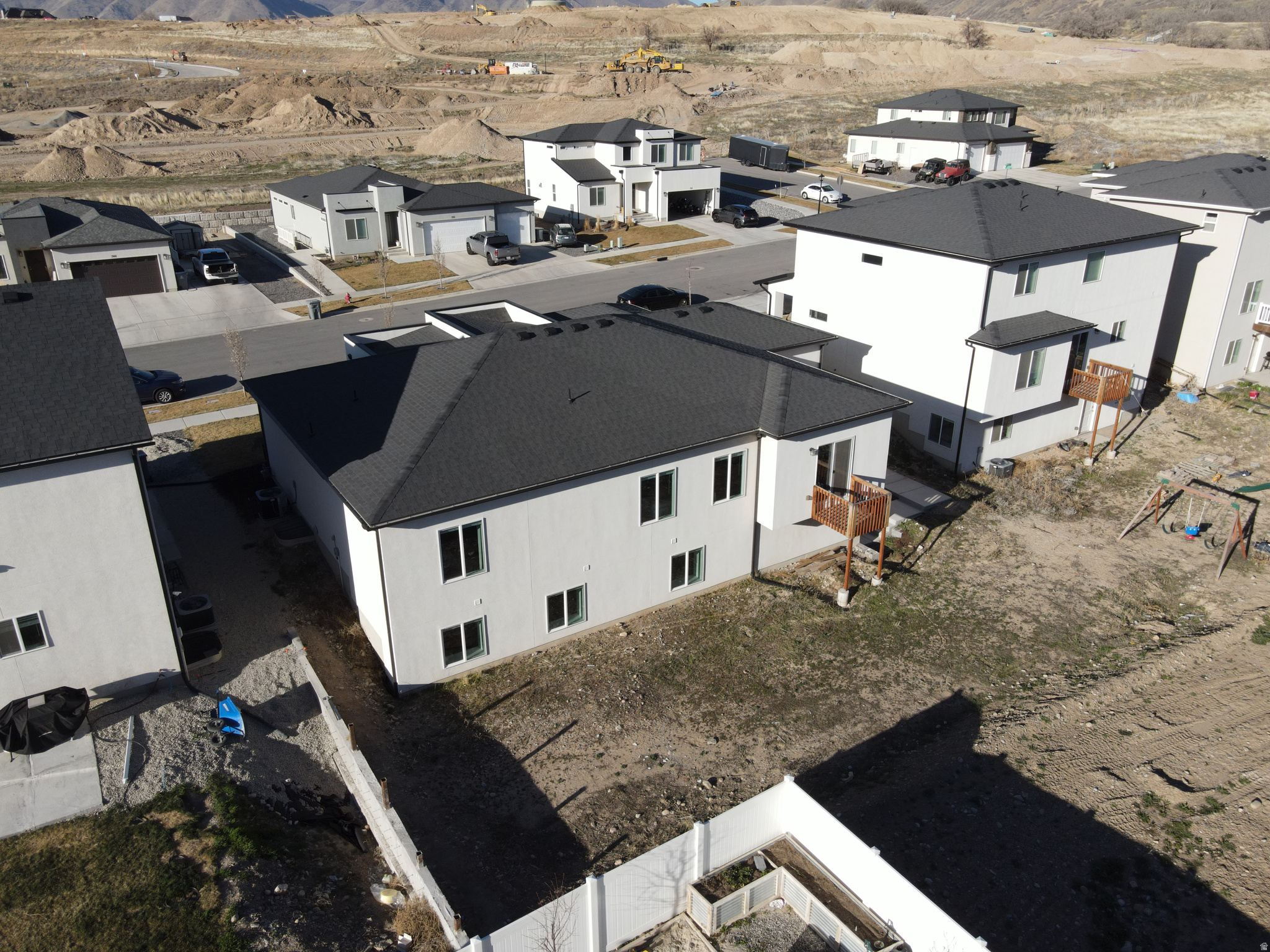 MAPLETON VILLAGE - Residential