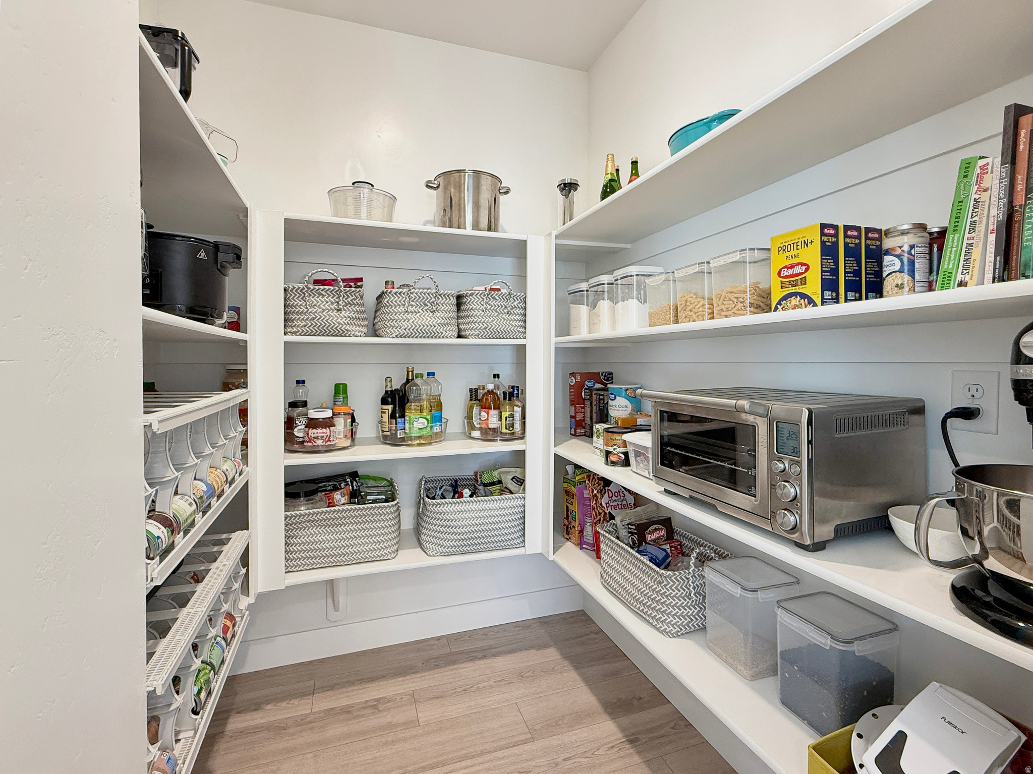 MAPLETON VILLAGE - Residential