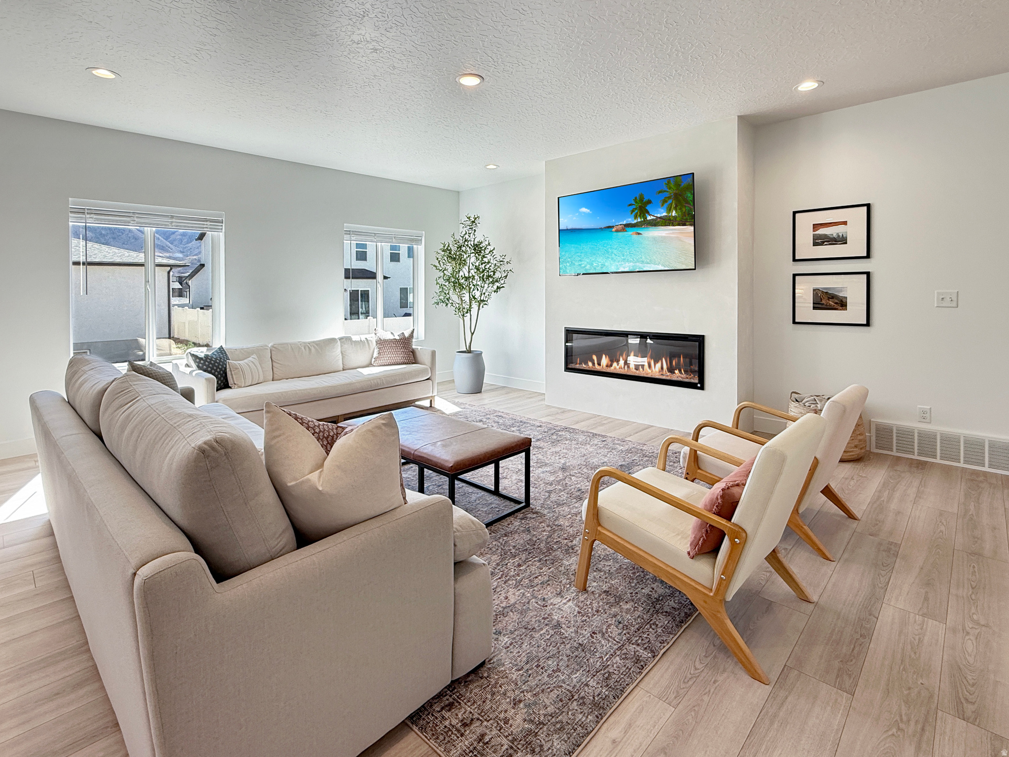 MAPLETON VILLAGE - Residential