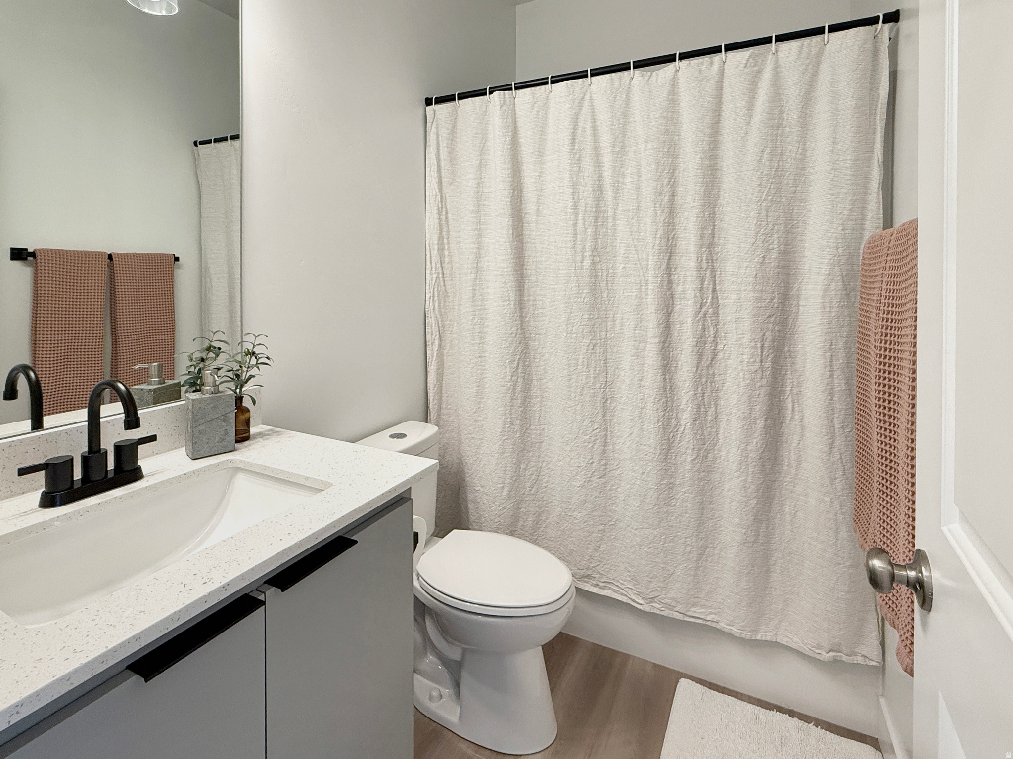 MAPLETON VILLAGE - Residential