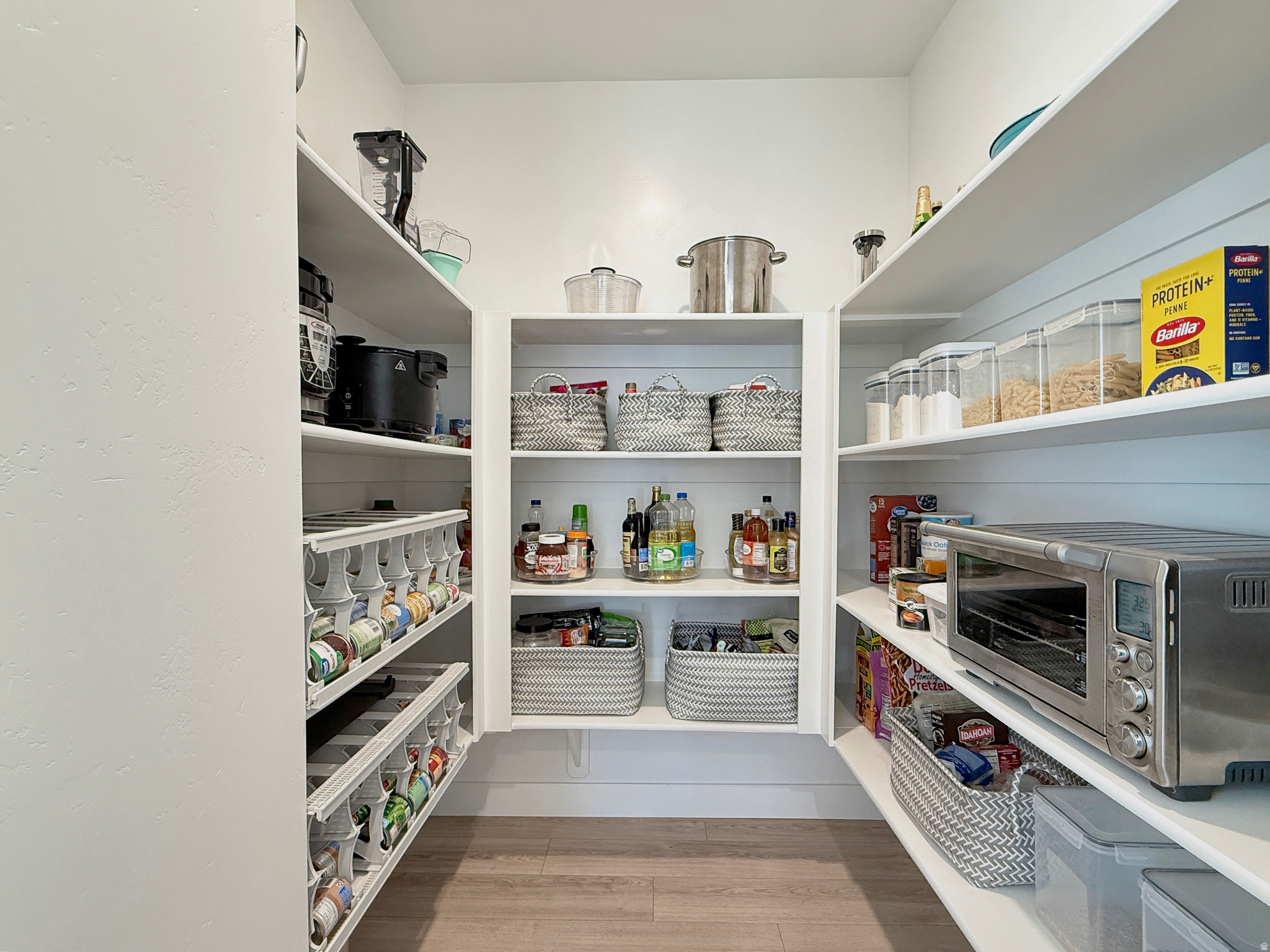 MAPLETON VILLAGE - Residential