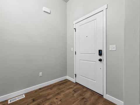 Tiny photo for 1077 S RED BARN VIEW DR, Santaquin, UT 84655 (MLS # 2126071)