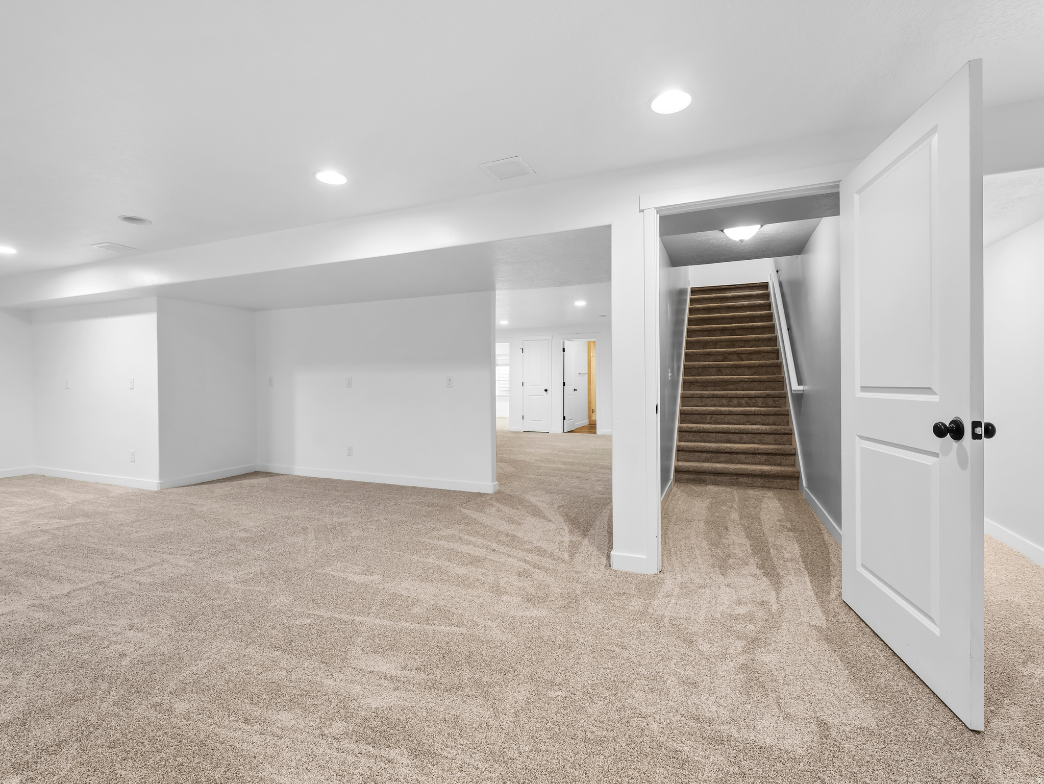 FOOTHILL VILLAGE - Residential