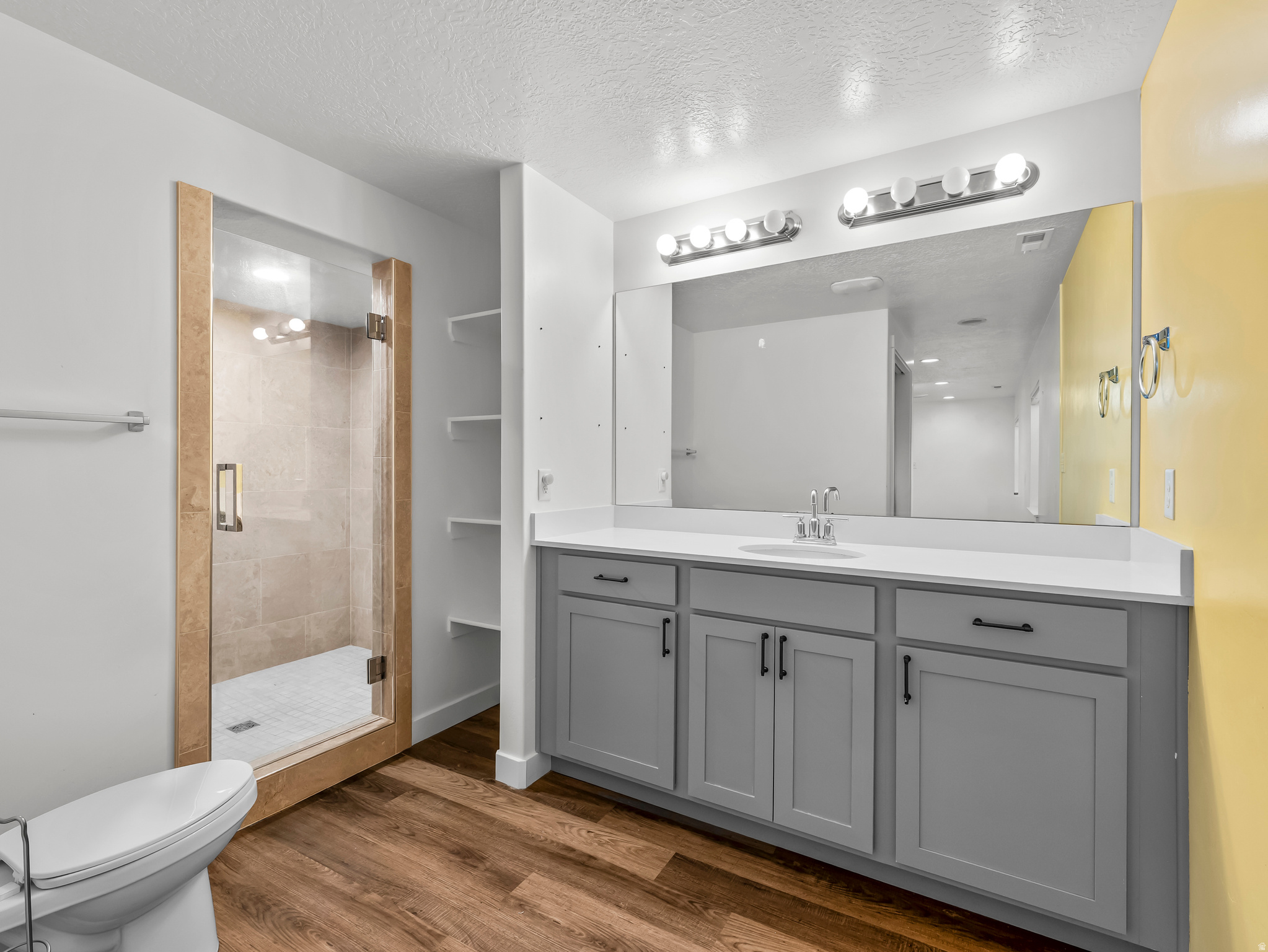 FOOTHILL VILLAGE - Residential