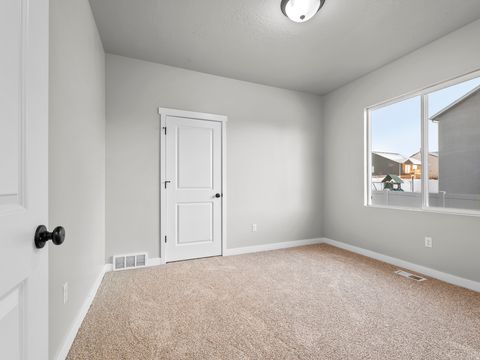Tiny photo for 1077 S RED BARN VIEW DR, Santaquin, UT 84655 (MLS # 2126071)