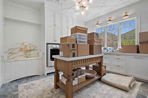 Tiny photo for 644 S 1330 E, Mapleton, UT 84664 (MLS # 2121188)