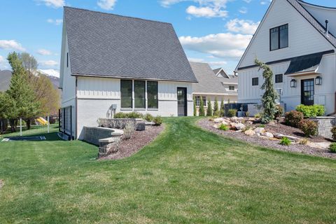 Tiny photo for 644 S 1330 E, Mapleton, UT 84664 (MLS # 2121188)