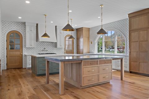 Tiny photo for 644 S 1330 E, Mapleton, UT 84664 (MLS # 2121188)