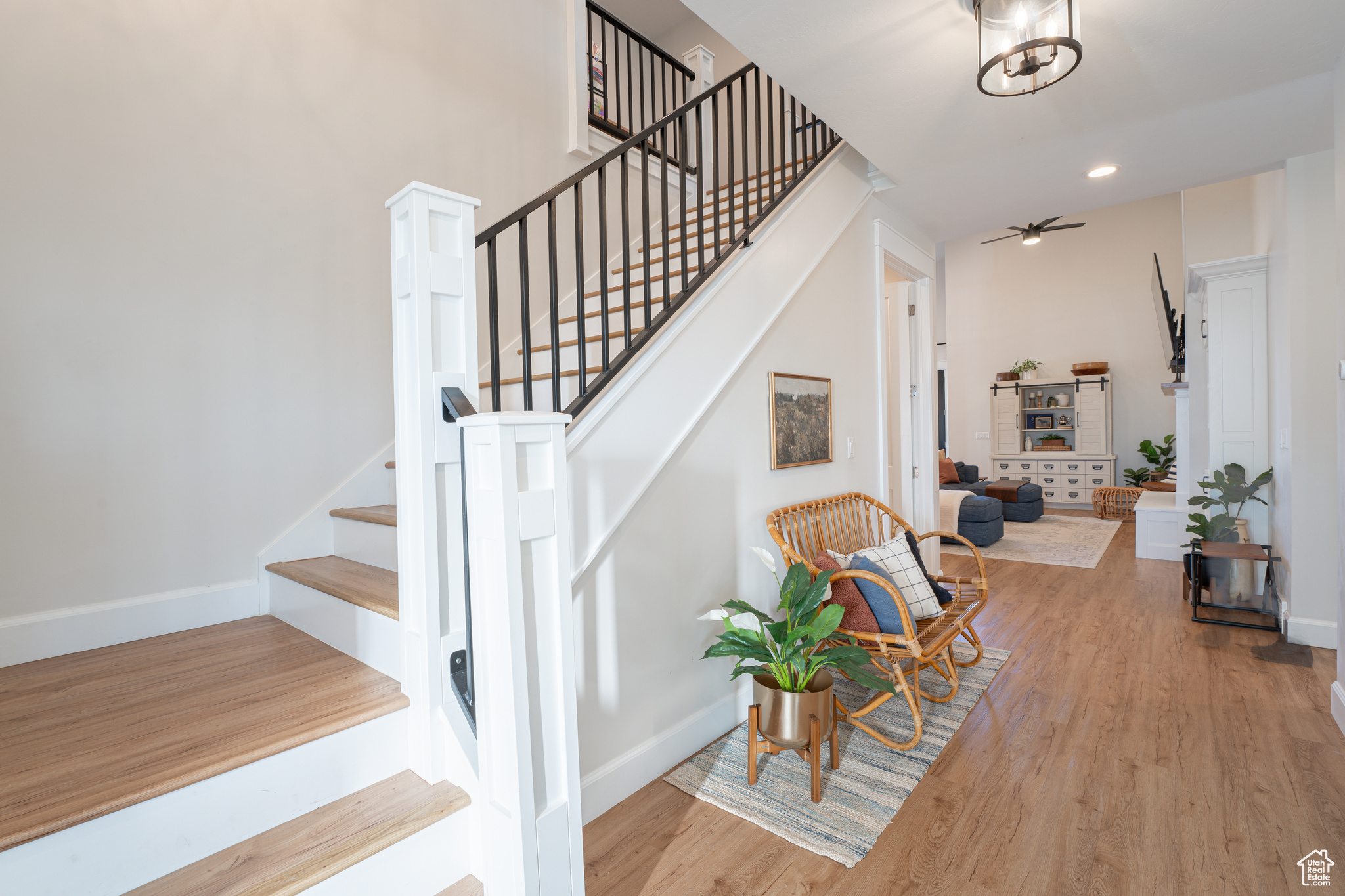 LAURELWOOD LANE - Residential
