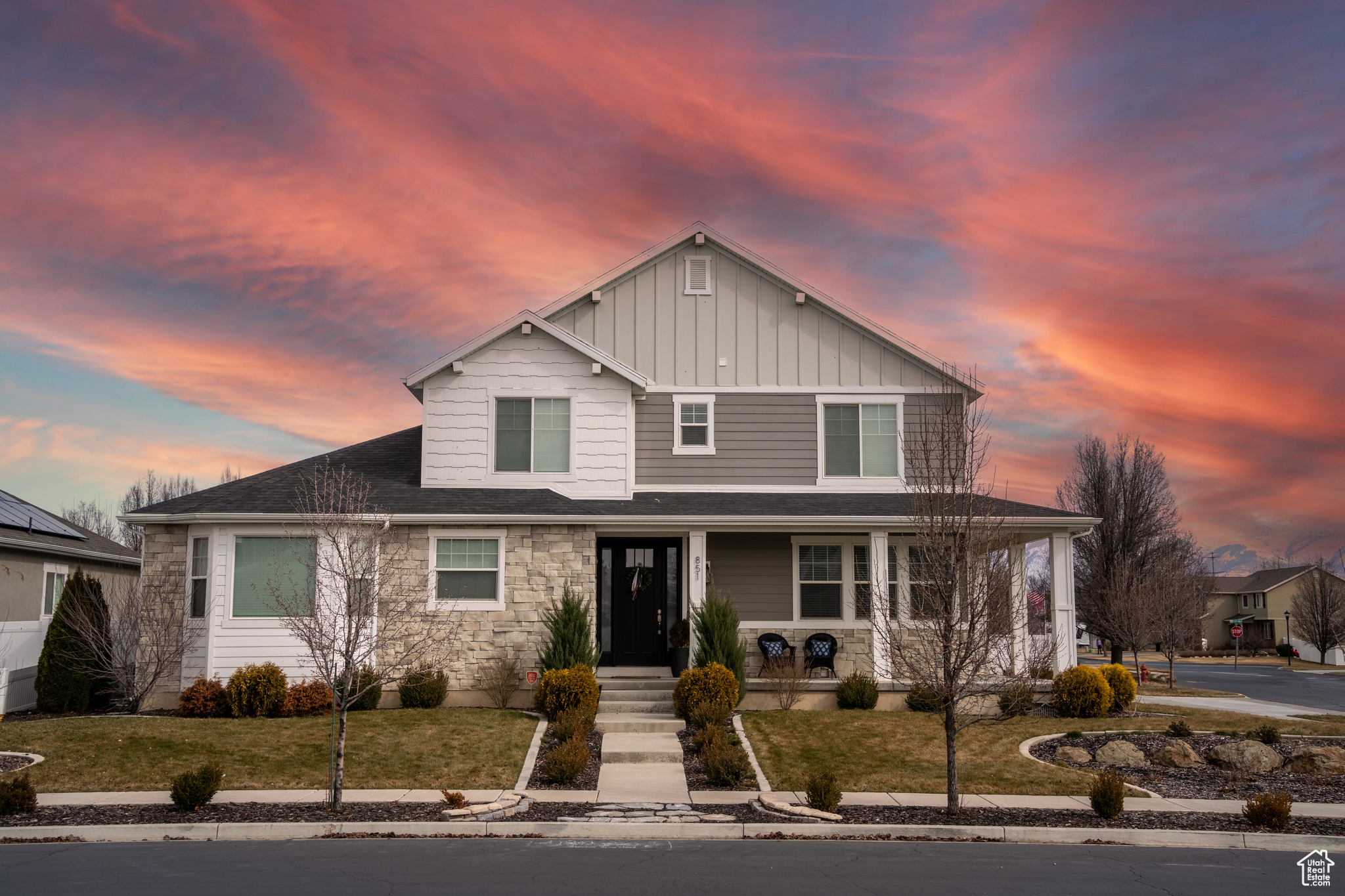 LAURELWOOD LANE - Residential