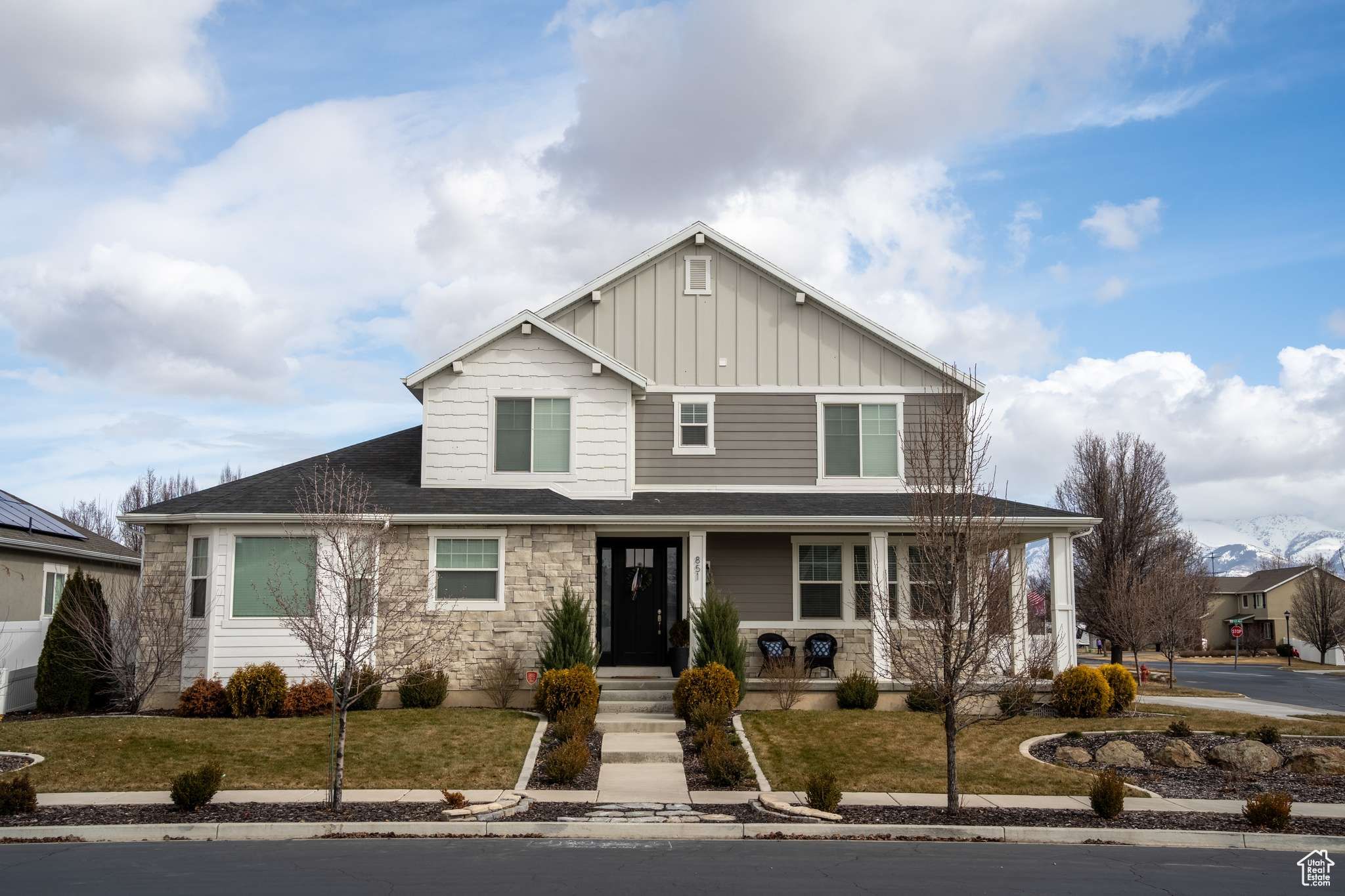 LAURELWOOD LANE - Residential