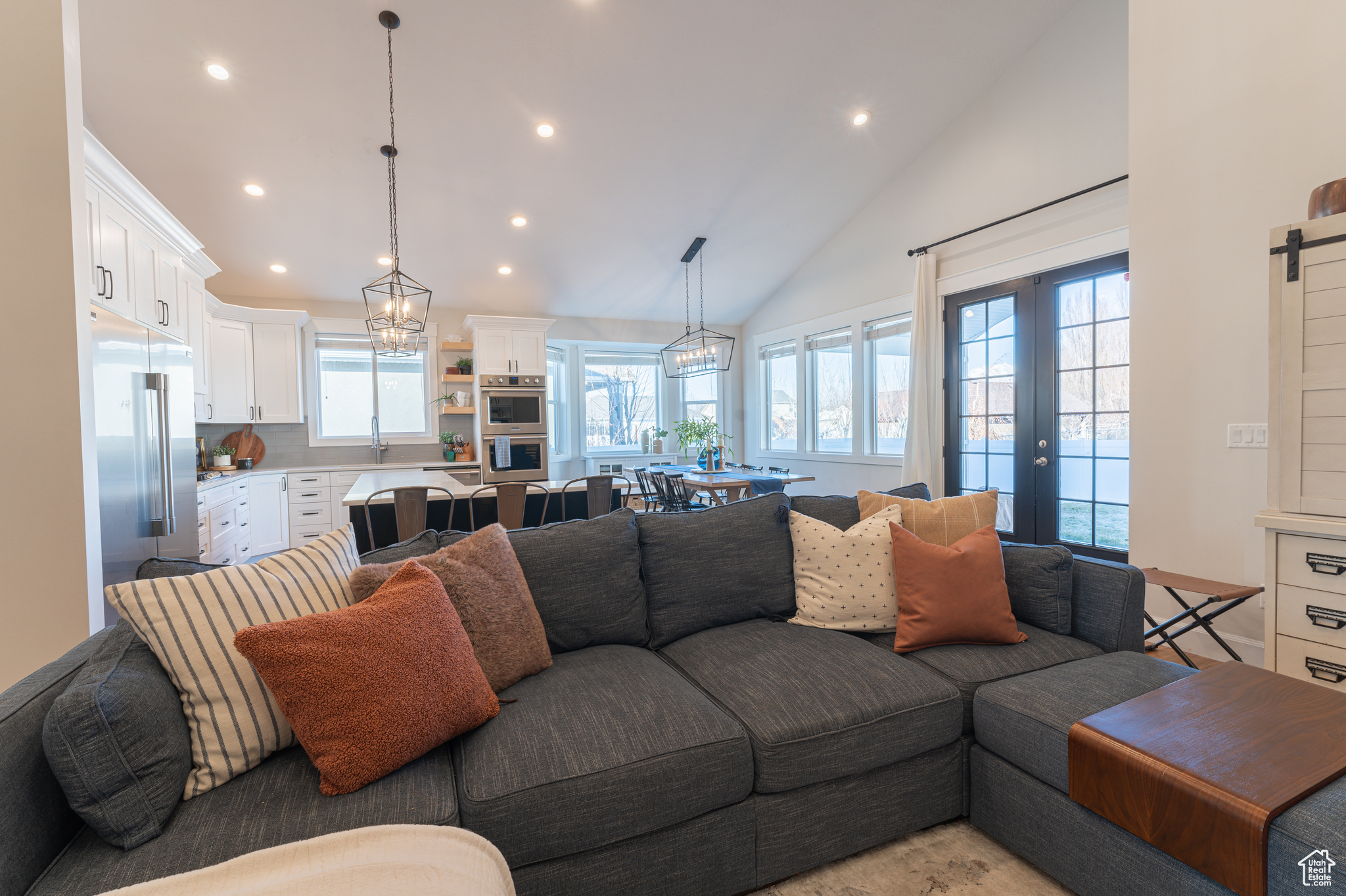 LAURELWOOD LANE - Residential