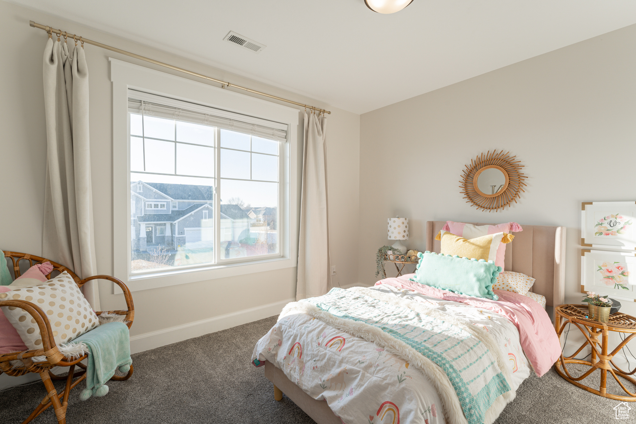 LAURELWOOD LANE - Residential