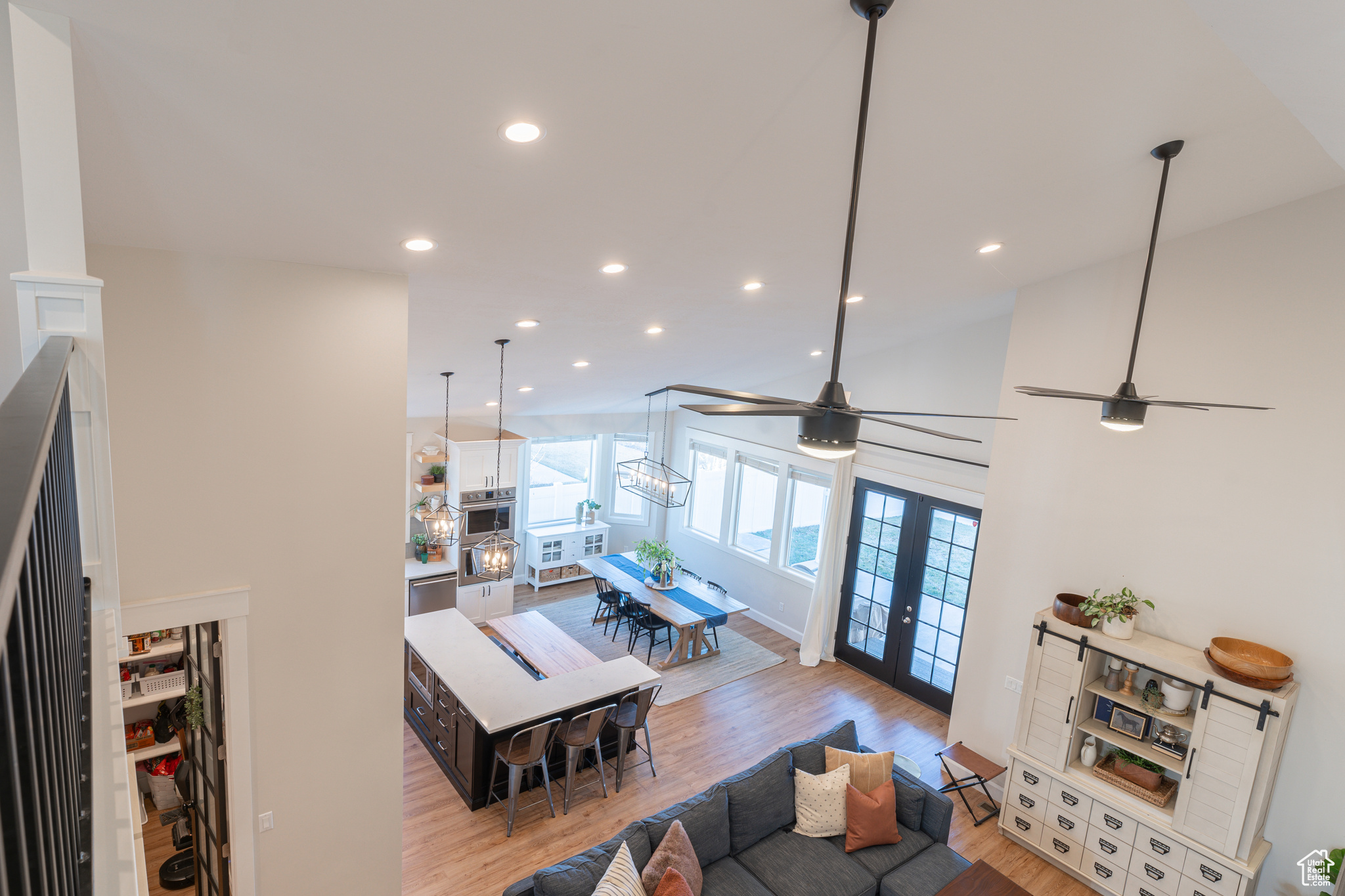 LAURELWOOD LANE - Residential