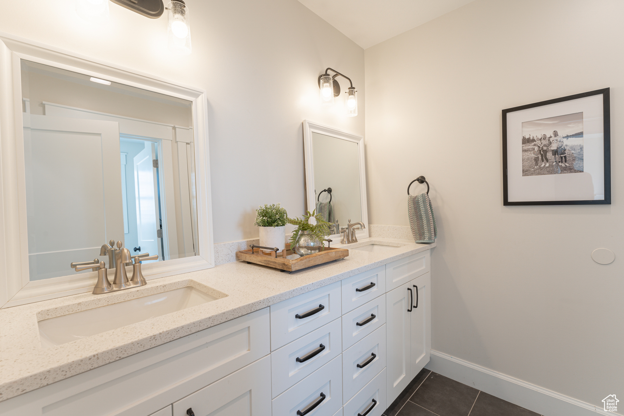 LAURELWOOD LANE - Residential