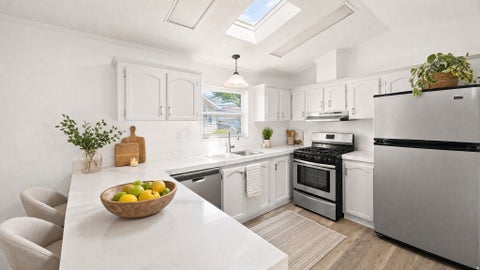 Mobile Home For Sale - 2600 N Hill Field Rd #103A<br/> Layton, UT 84041