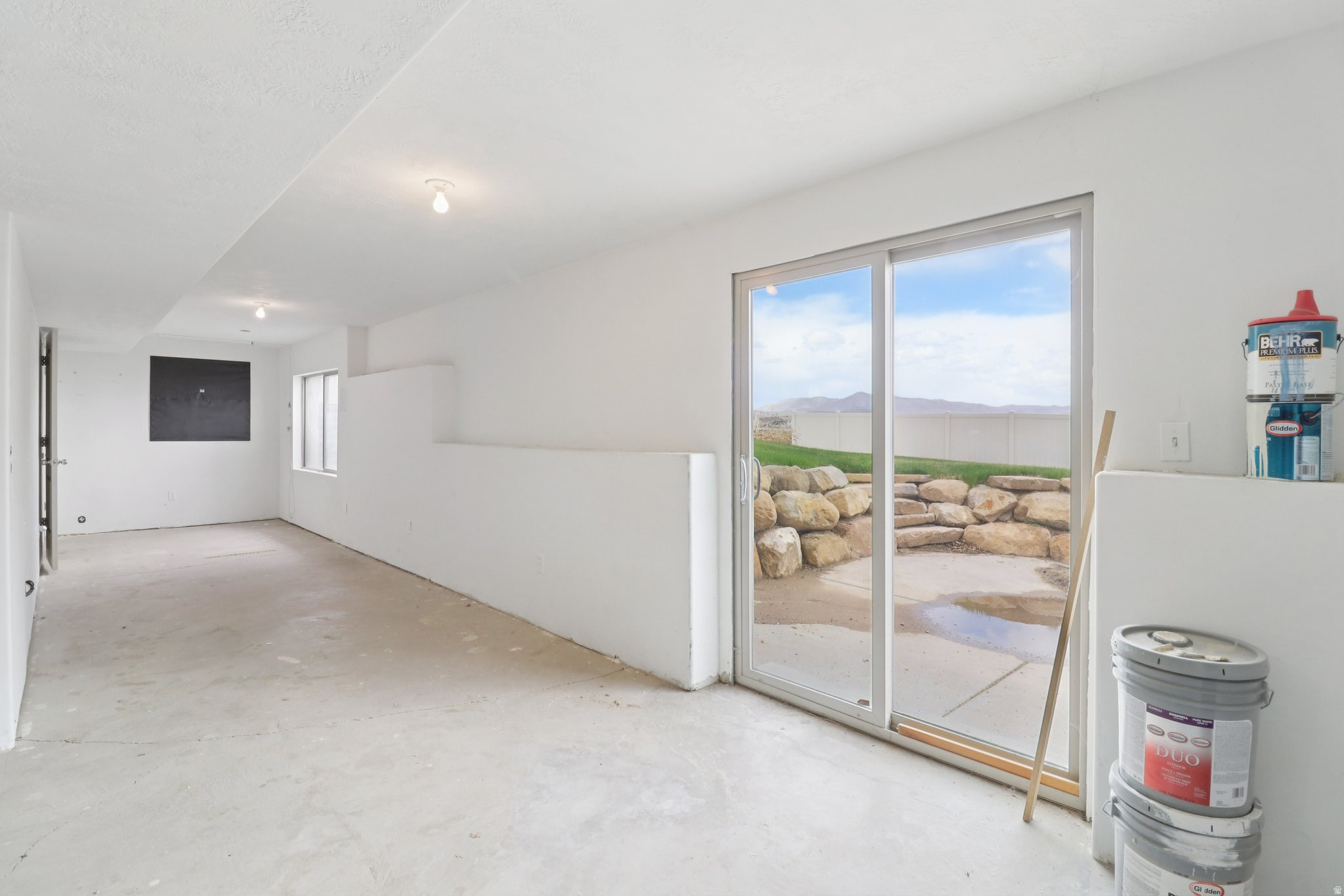 THE BENCHES - Residential