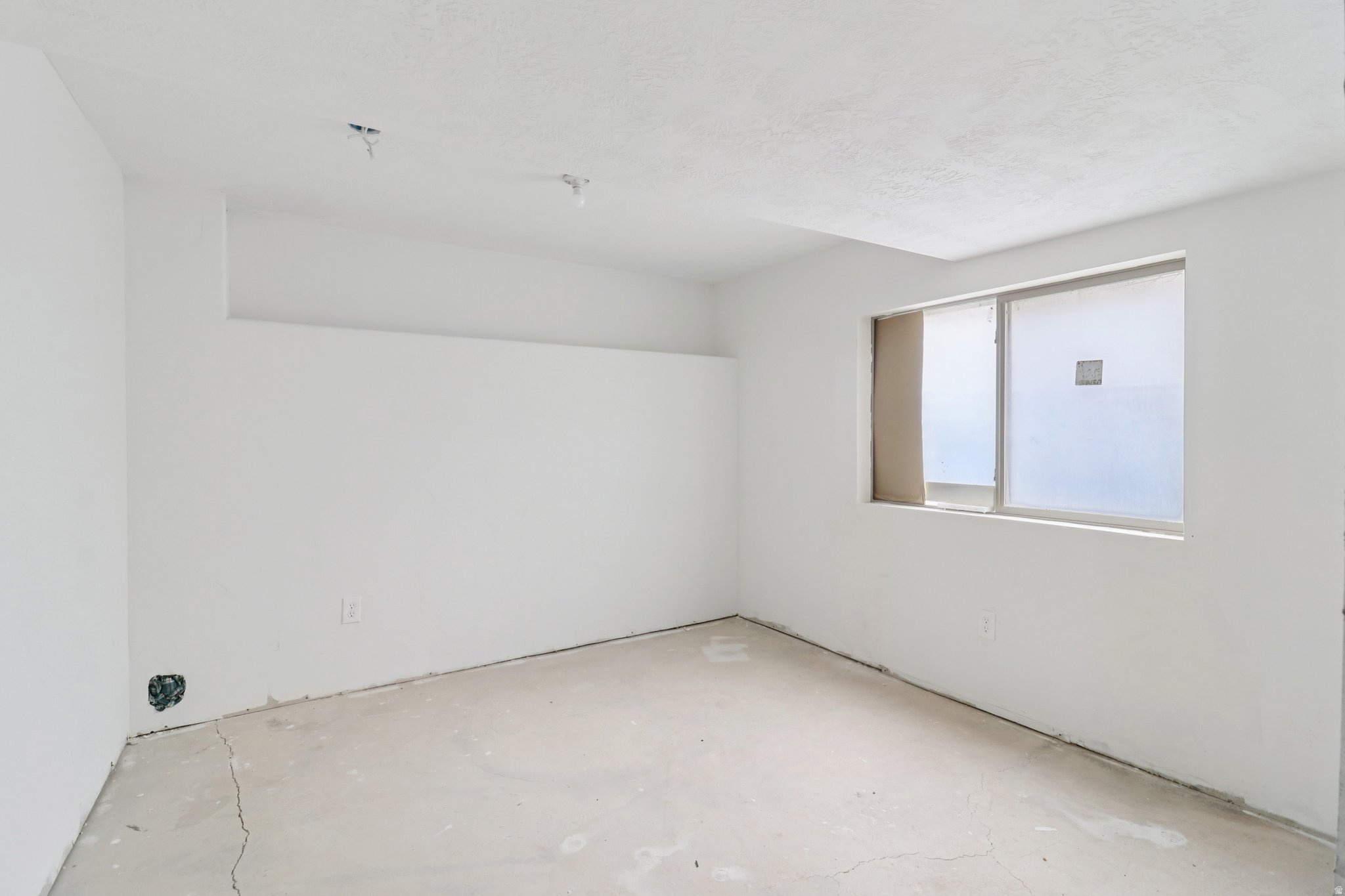 THE BENCHES - Residential