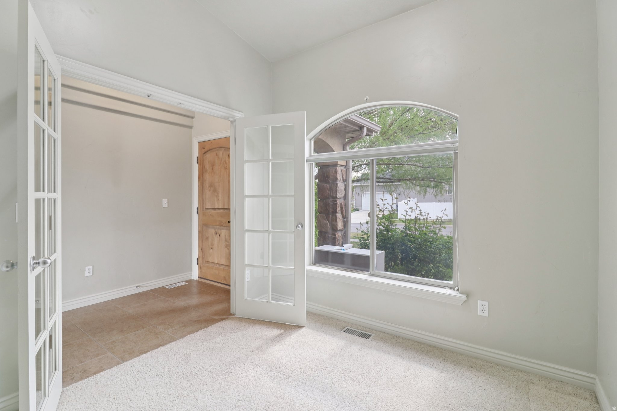 THE BENCHES - Residential