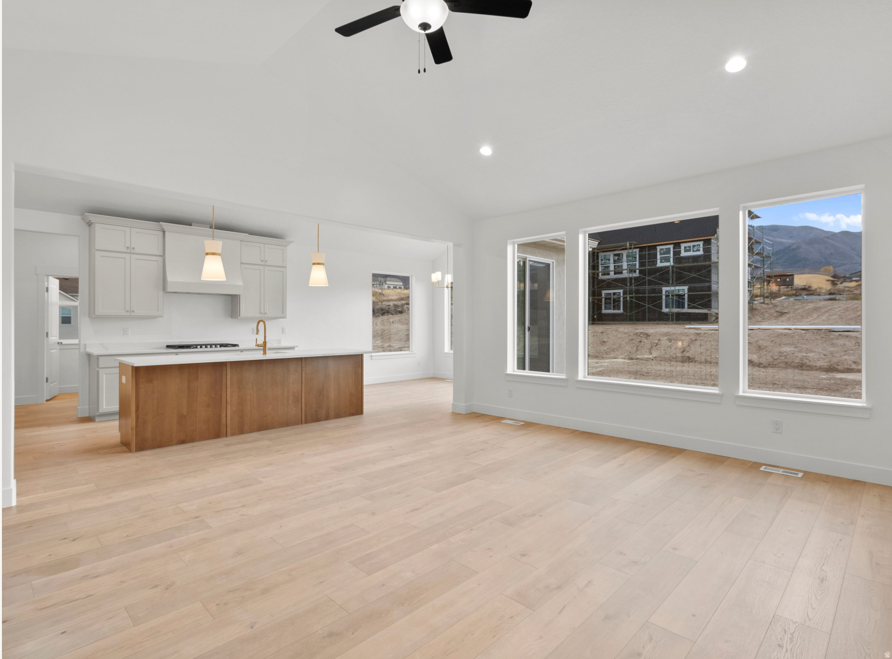 GARRETT'S PLACE - Residential