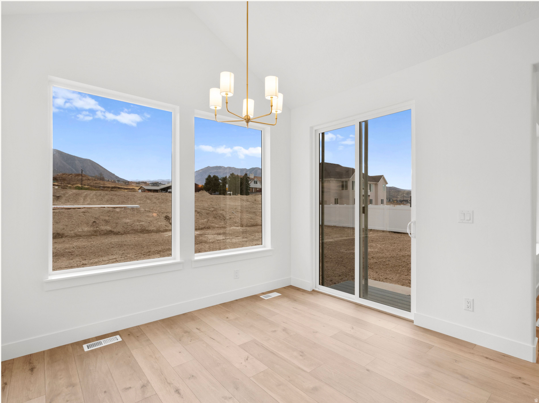 GARRETT'S PLACE - Residential