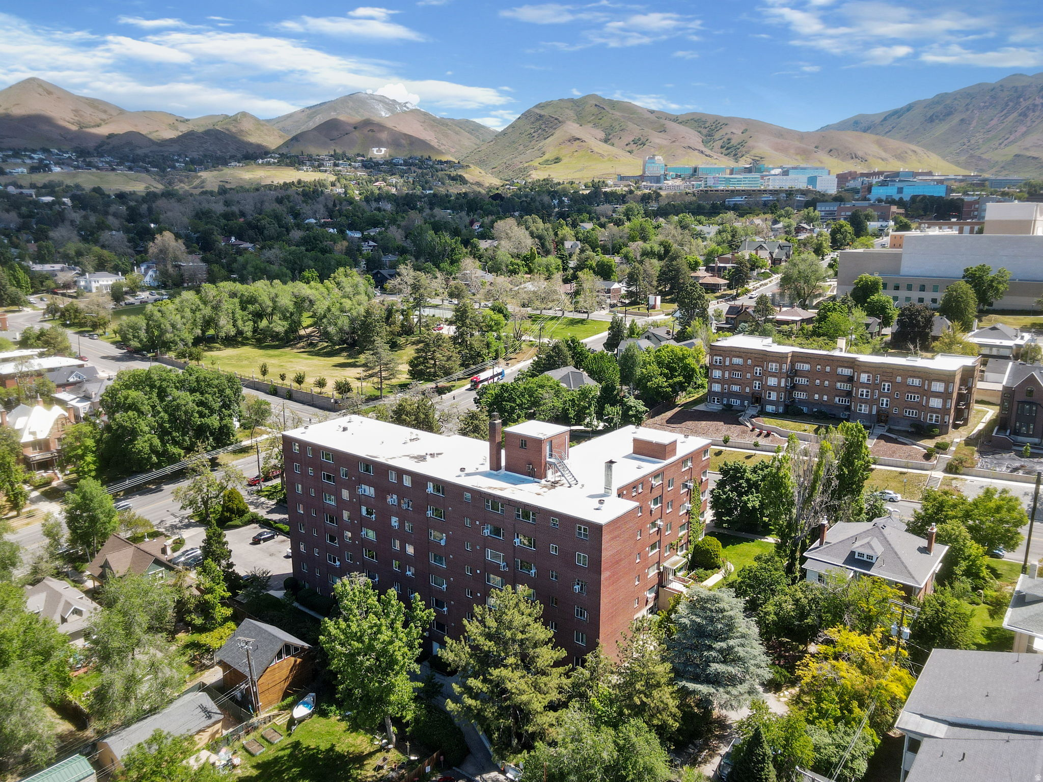 UNIVERSITY HEIGHTS - Residential