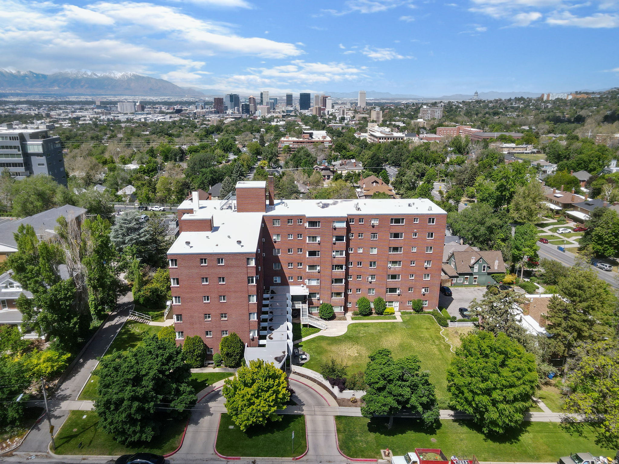 UNIVERSITY HEIGHTS - Residential