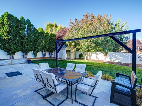 Tiny photo for 14328 S SUN BLOOM LN, Herriman, UT 84096 (MLS # 2121511)