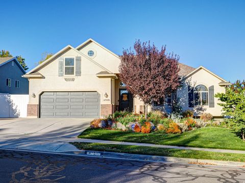 Photo of 14328 S SUN BLOOM LN, Herriman, UT 84096 (MLS # 2121511)