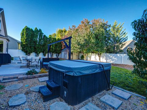 Tiny photo for 14328 S SUN BLOOM LN, Herriman, UT 84096 (MLS # 2121511)