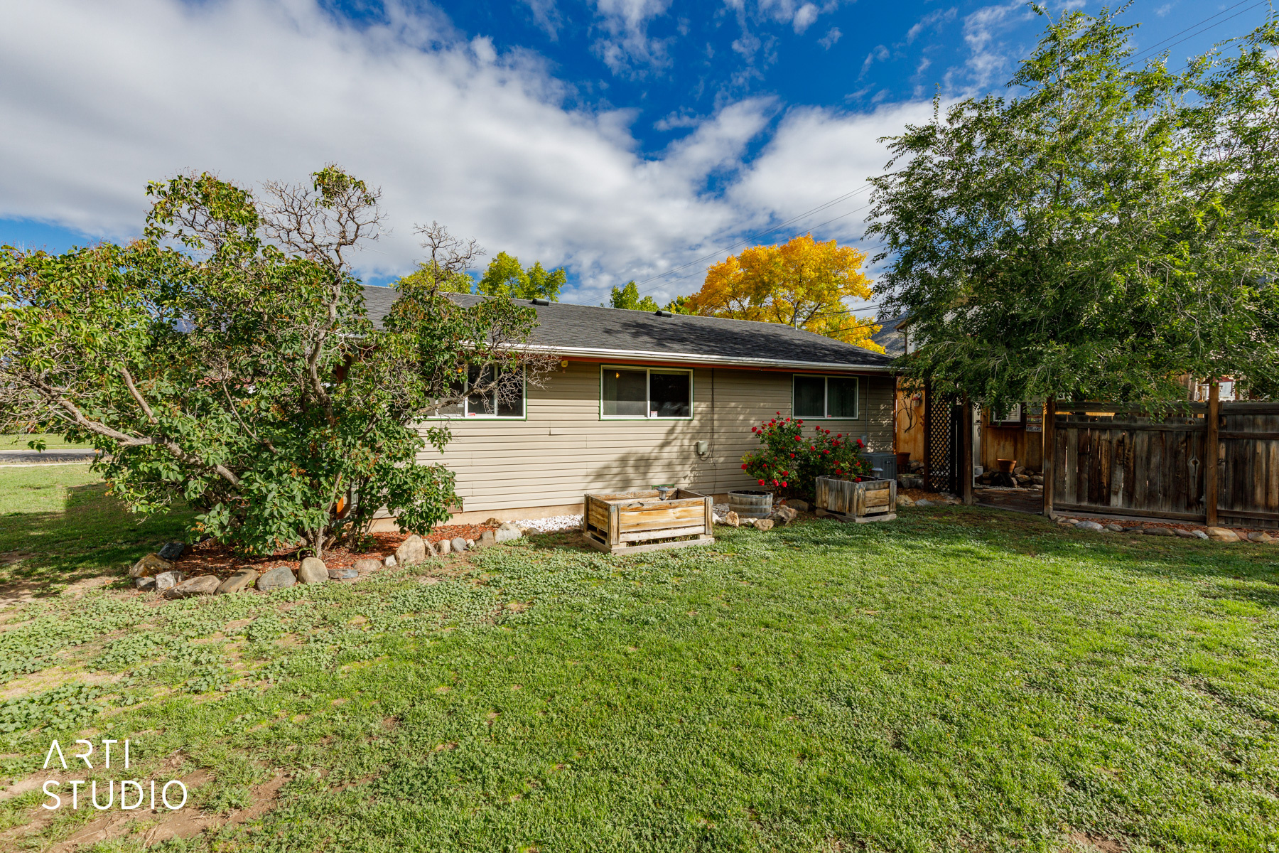 EYRIE MEADOW - Residential