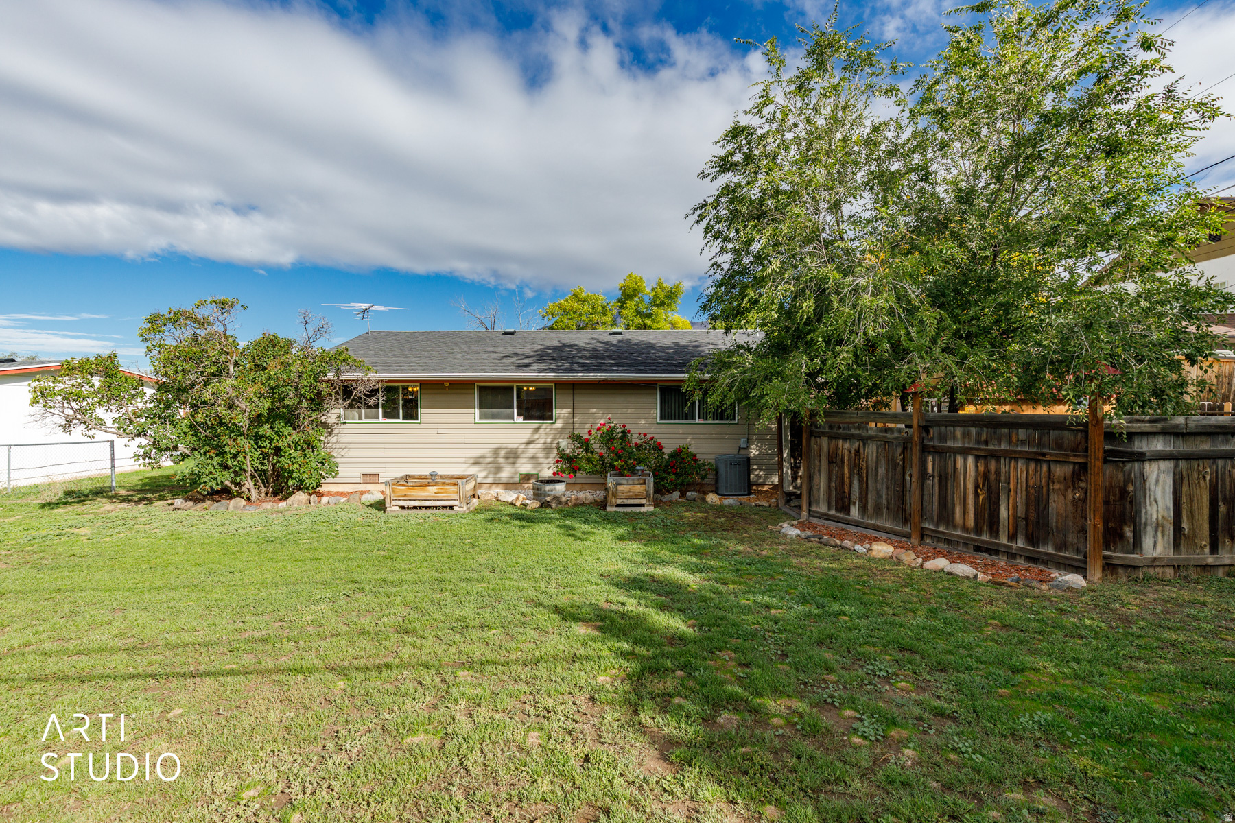 EYRIE MEADOW - Residential